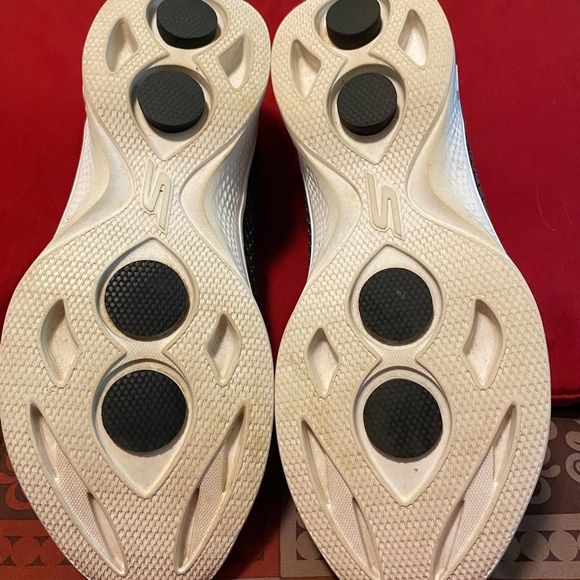 Skechers Women’s Go Walk 4 Black and Gray
Shoes size 10 - Picture 5 of 5